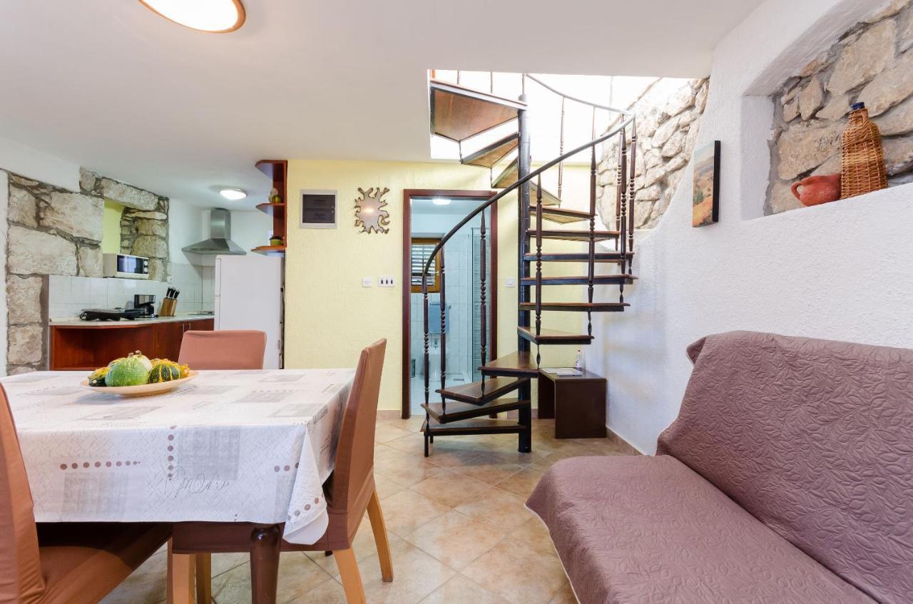 Apartment Josip Plomin Exterior foto